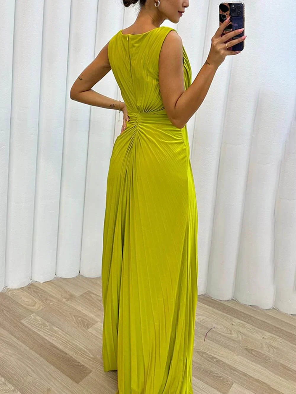 Kendra | Timeless Figure-Flattering Split Maxi Dress