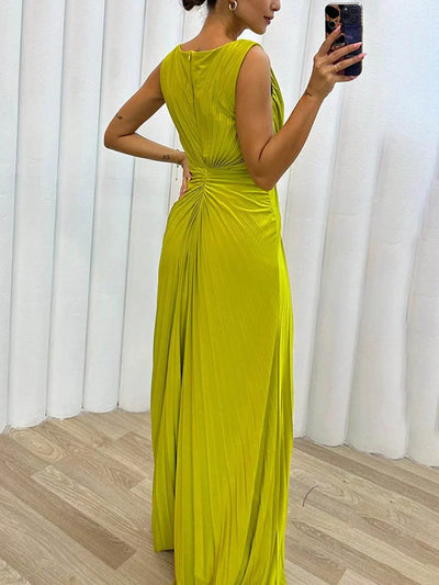 Kendra | Timeless Figure-Flattering Split Maxi Dress