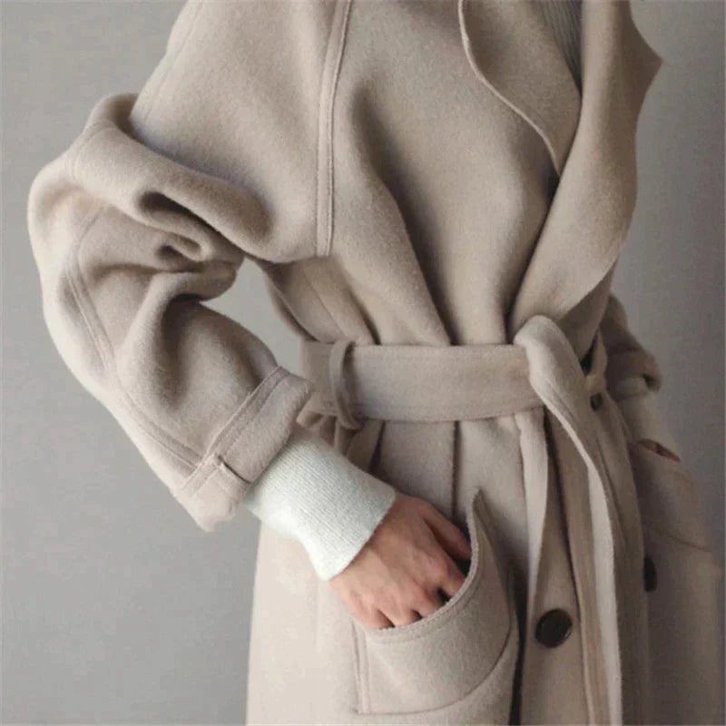 Victoria - Elegant Long Coat