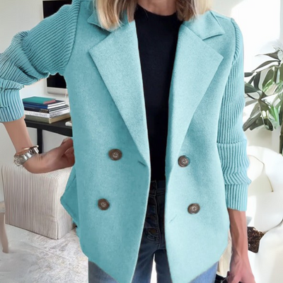Viola - Lightweight Blazer in Structured Fabric