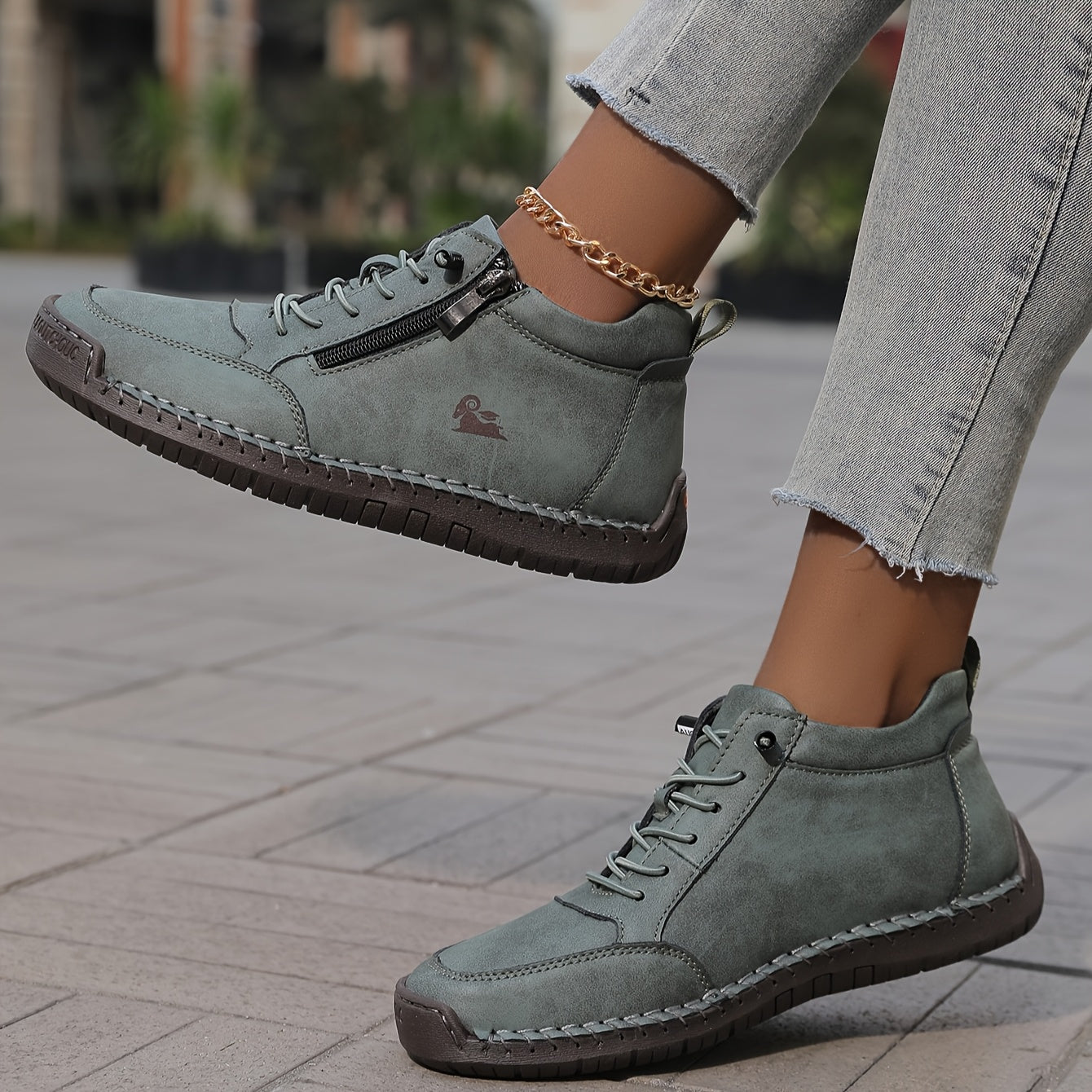 Hattie - Therapeutic Comfort Sneakers